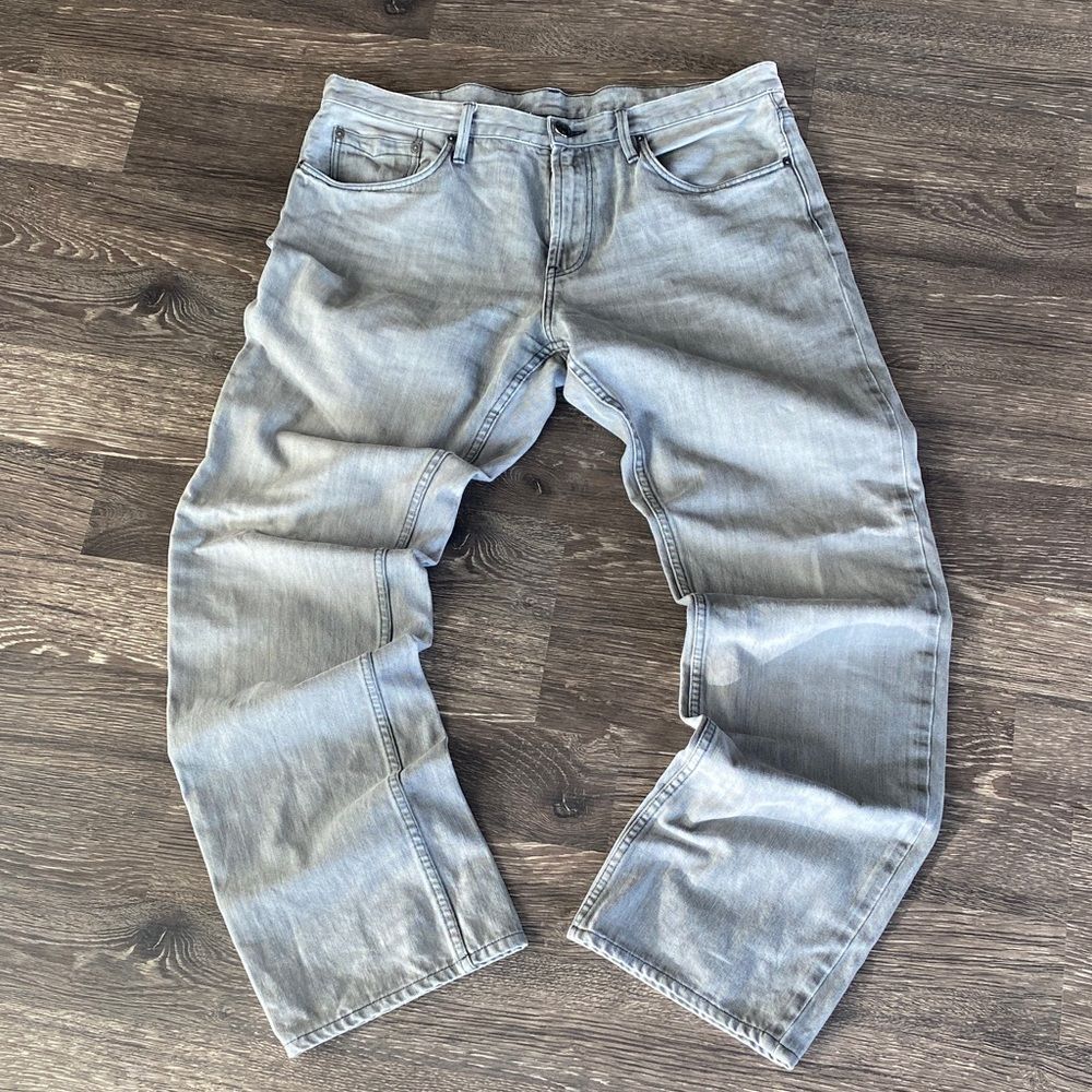 Burberry Men's Gray Relaxed Straight Jeans 36W 34L 5 Pockets Luxury Designer
